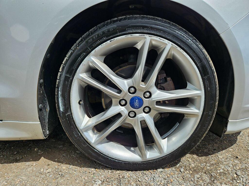 Ford Mondeo Vignale Tdci Brown #53
