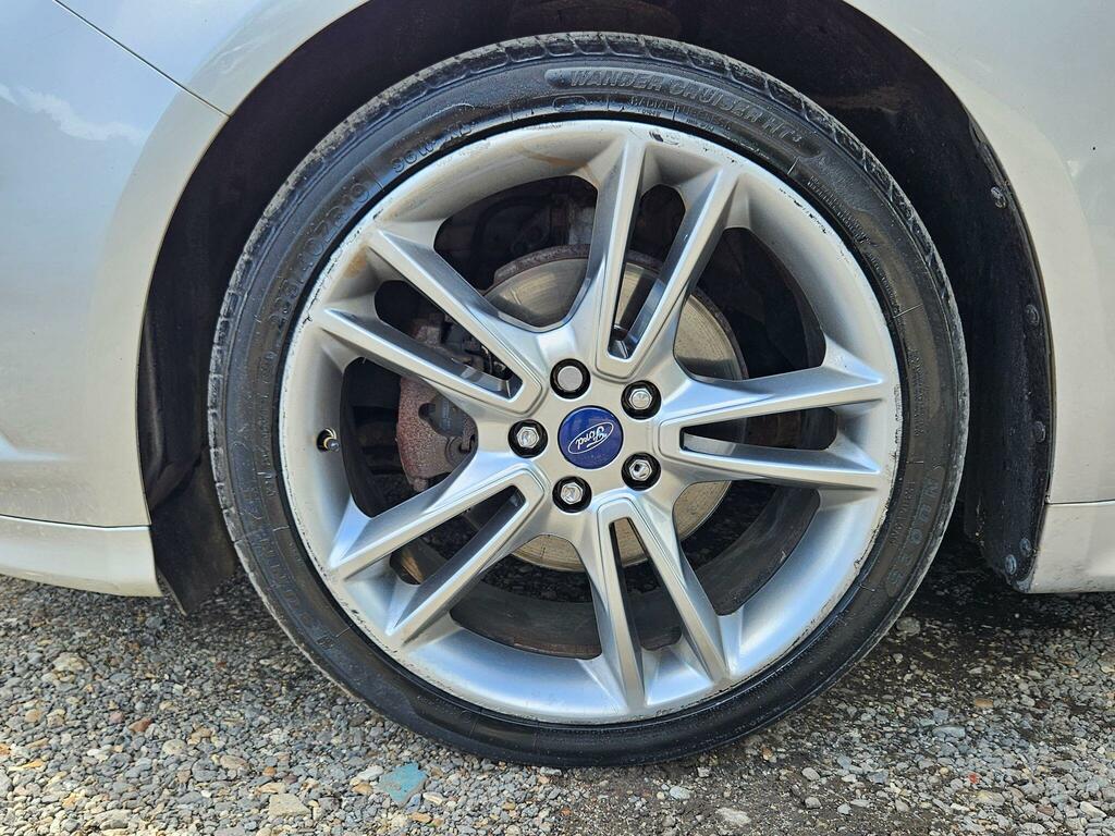 Ford Mondeo Vignale Tdci Brown #56