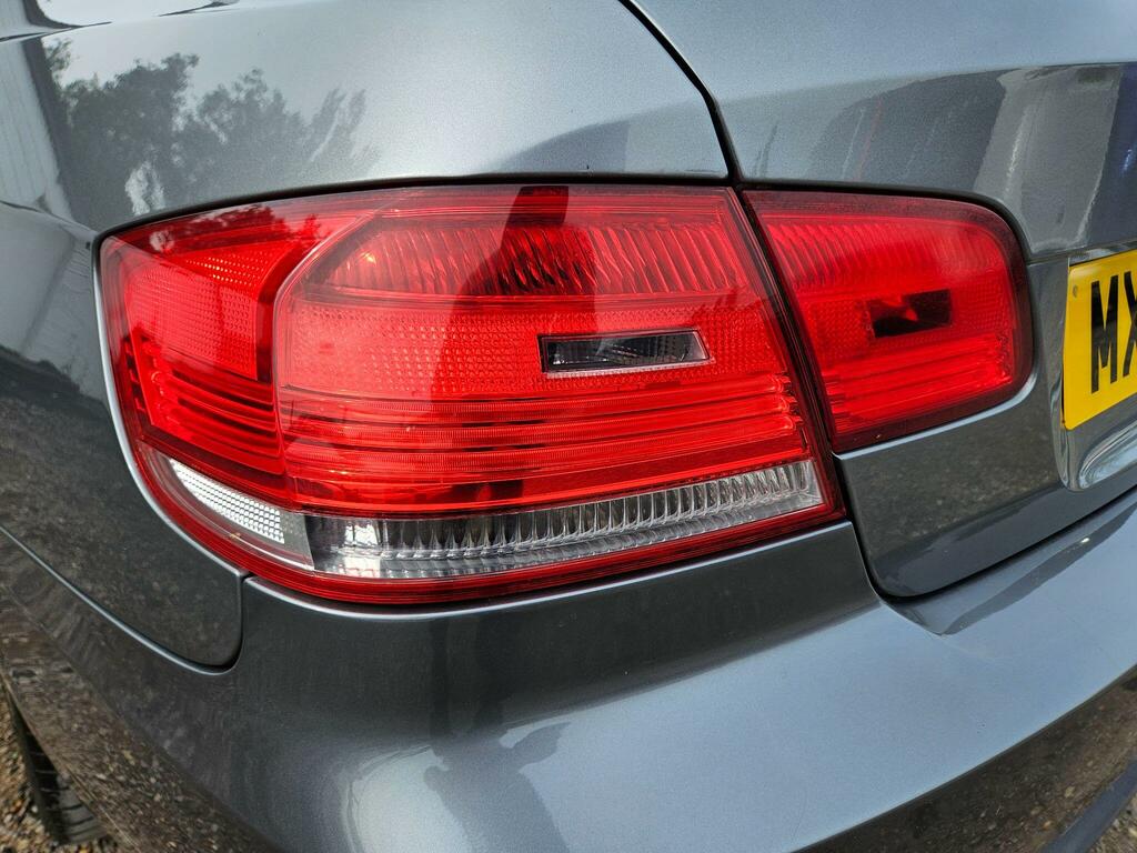 BMW 3 Series Saloon 2.0 Blue #17