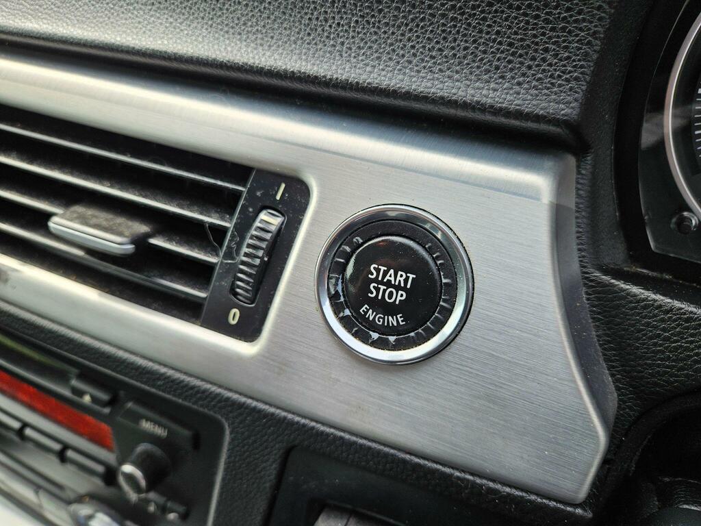 BMW 3 Series Saloon 2.0 Blue #28