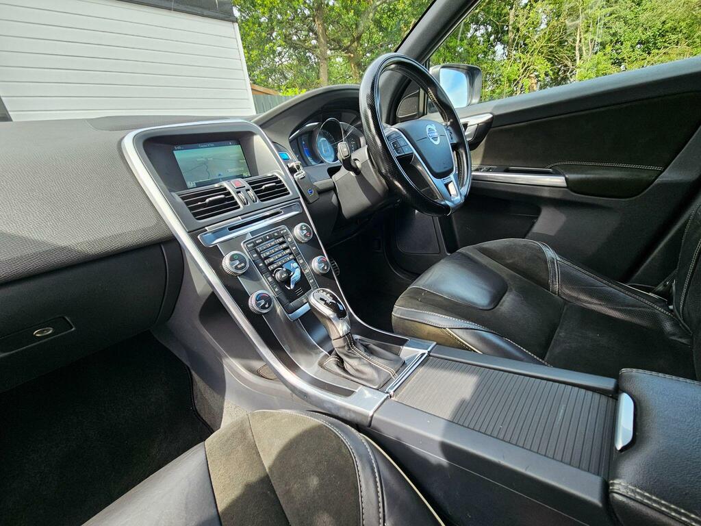 Volvo XC60 2.0 D4 R-design Lux Black #46