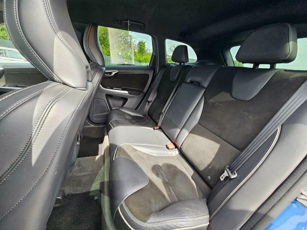Volvo XC60 2.0 D4 R-design Lux Black #52