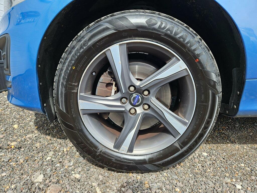 Volvo XC60 2.0 D4 R-design Lux Black #58