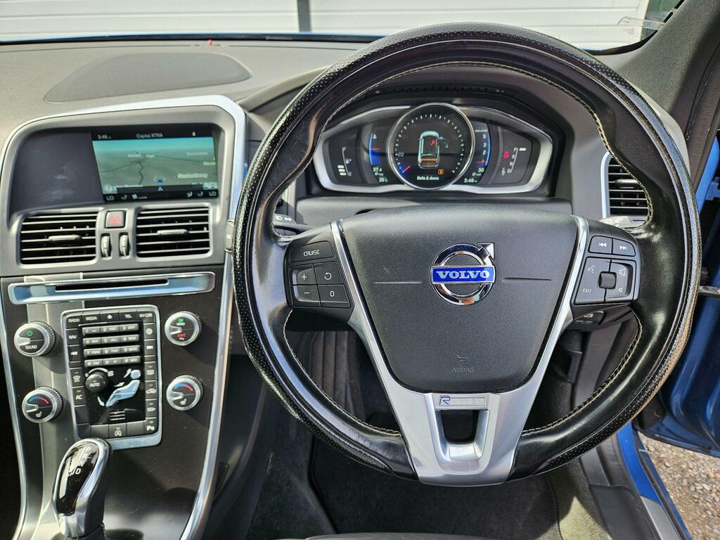 Volvo XC60 2.0 D4 R-design Lux Black #32