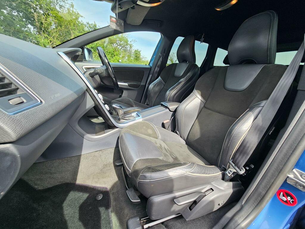 Volvo XC60 2.0 D4 R-design Lux Black #43