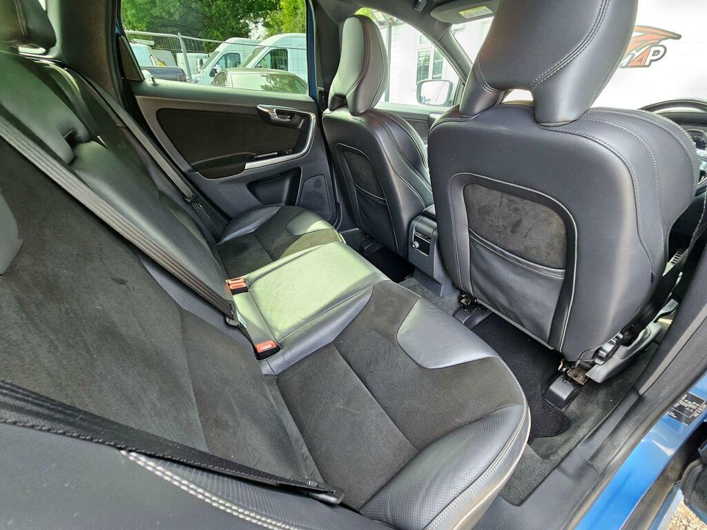 Volvo XC60 2.0 D4 R-design Lux Black #49