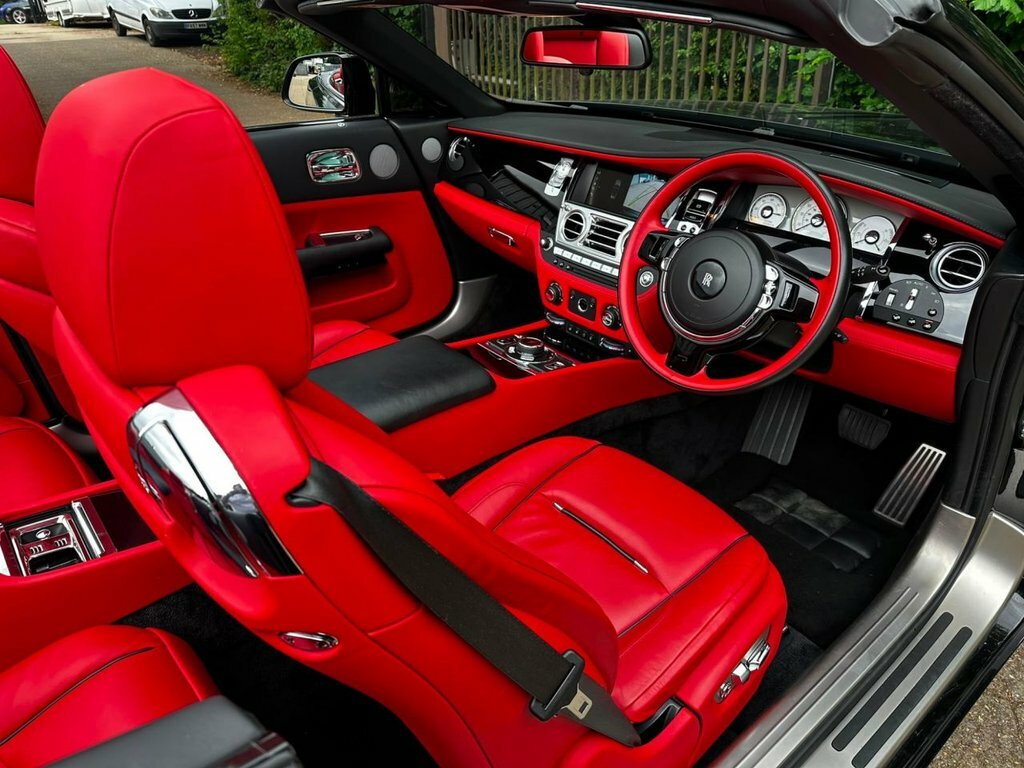 Rolls-Royce Dawn Dawn V12 Purple #32