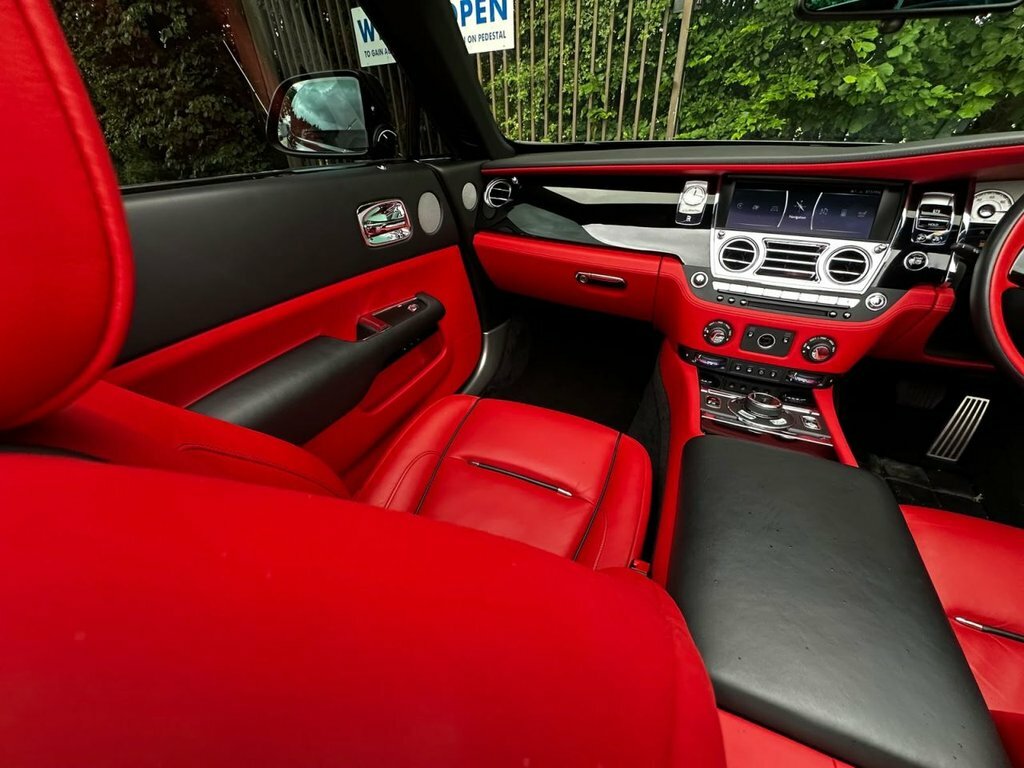 Rolls-Royce Dawn Dawn V12 Purple #28