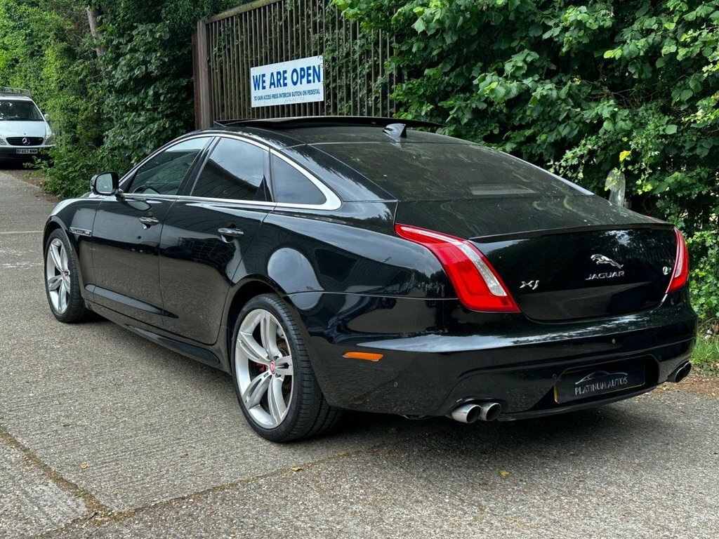 Jaguar XJR Saloon Black #5