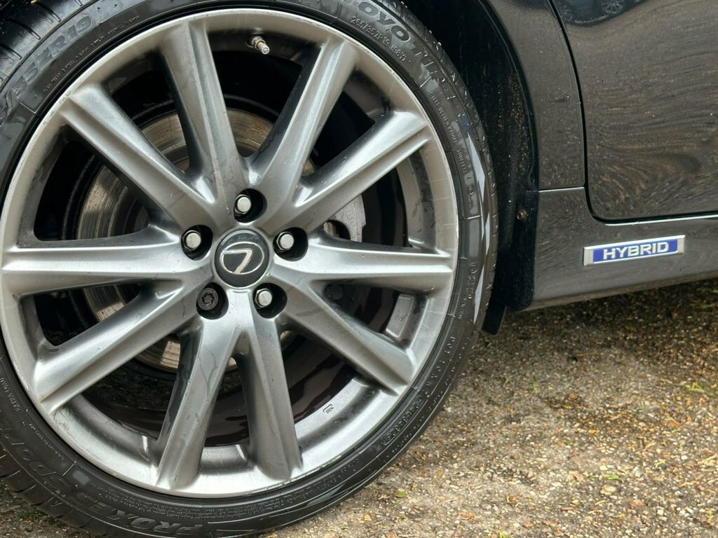 Lexus GS Saloon White #24