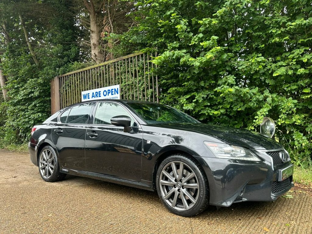 Lexus GS Saloon White #25