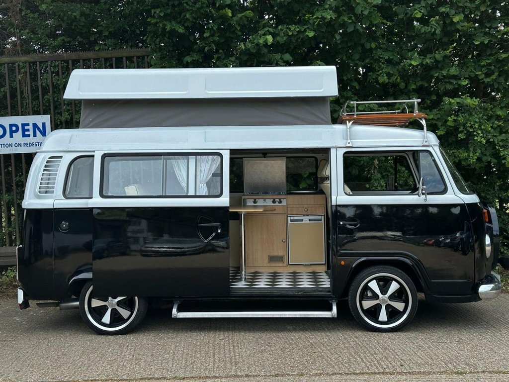 Volkswagen Campervan Petrol White #3