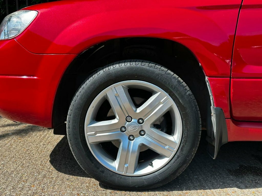 Subaru Forester 2.0 X White #13