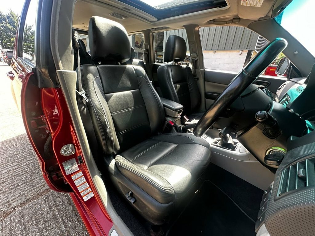 Subaru Forester 2.0 X White #18