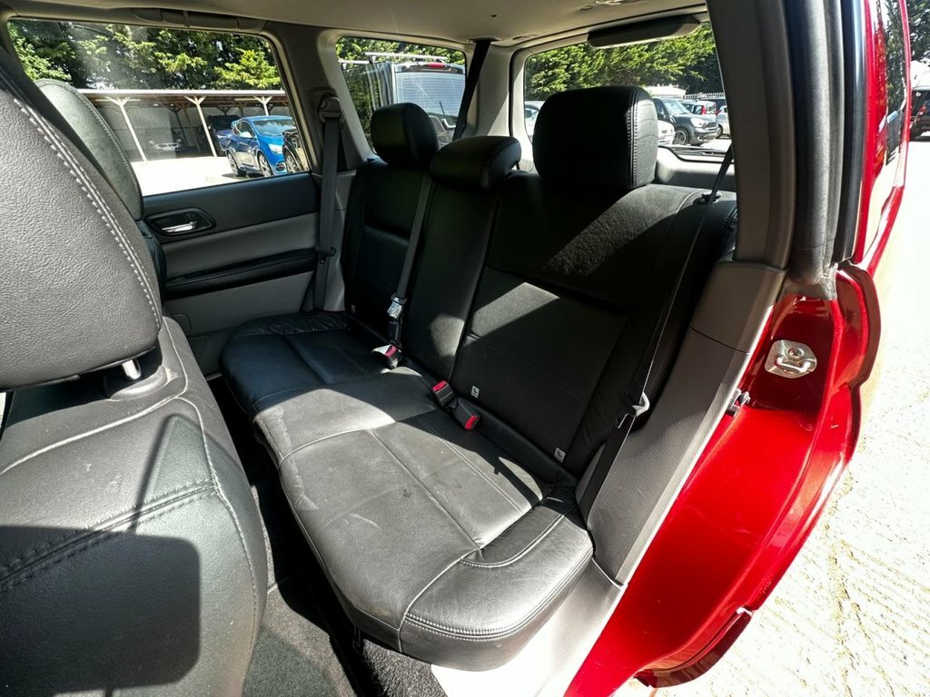 Subaru Forester 2.0 X White #25