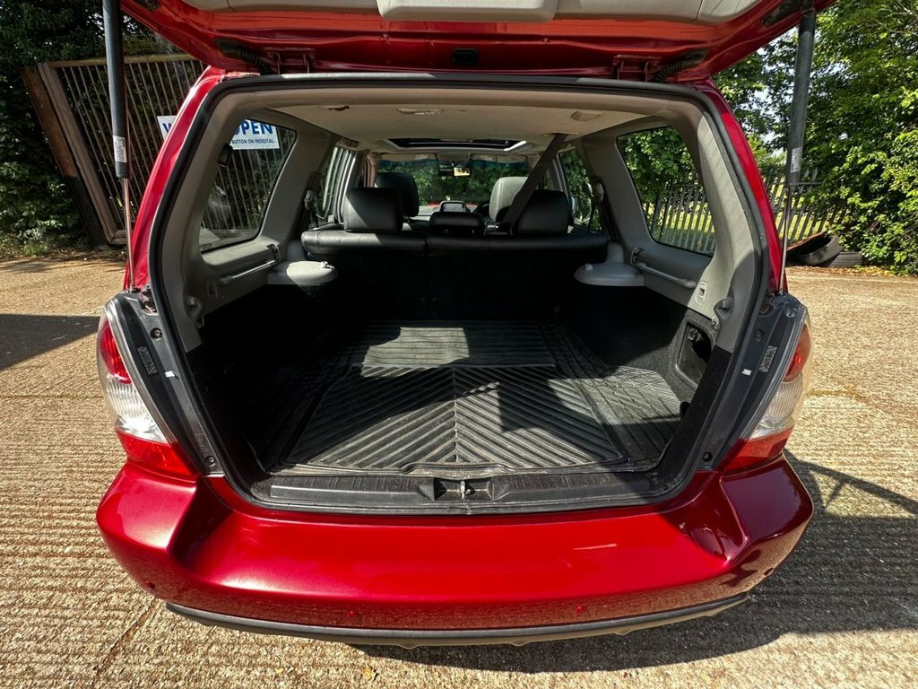 Subaru Forester 2.0 X White #39