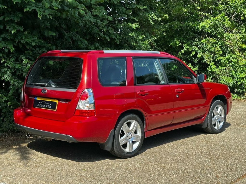 Subaru Forester 2.0 X White #7