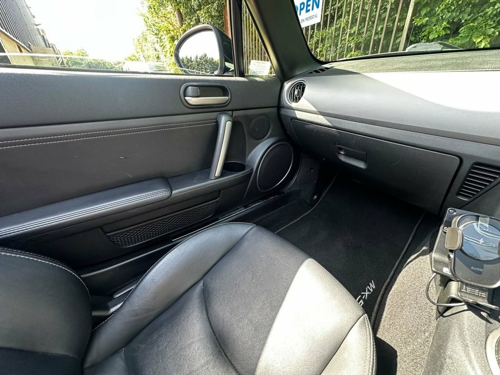 Mazda MX-5 2.0I Venture Roadster Euro 5 White #27