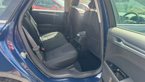 Ford Mondeo Hatchback Silver #8
