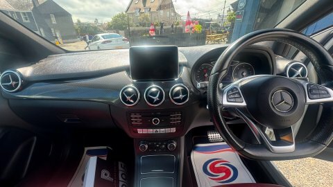 Mercedes-Benz B Class Mpv Black #9