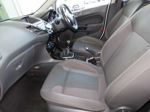 Ford Fiesta Titanium  #6