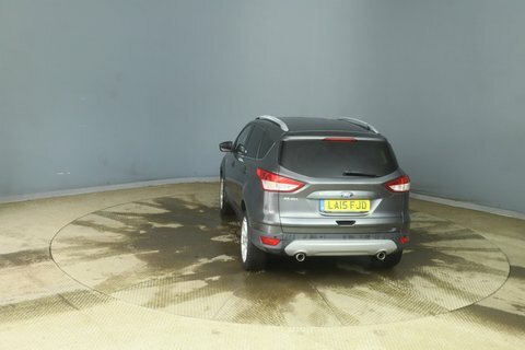 Ford Kuga 2.0 Tdci 150 Titanium X 2Wd Red #4