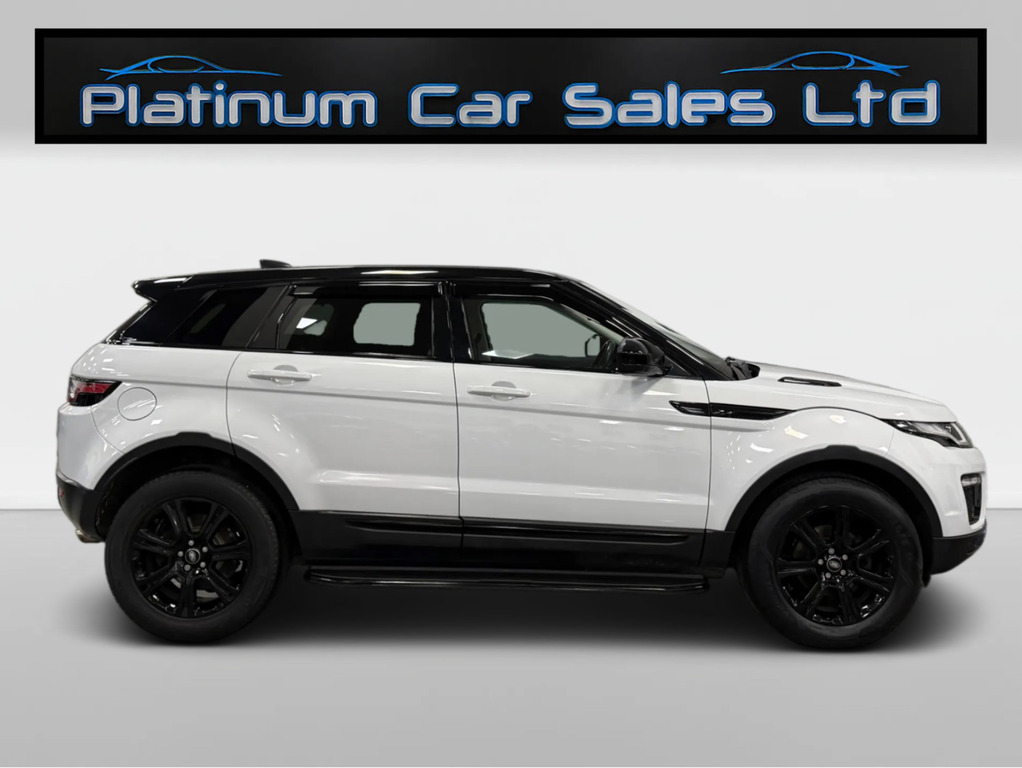 Land Rover Range Rover Evoque Ed4 Se Tech Bla PE67XGT White #3