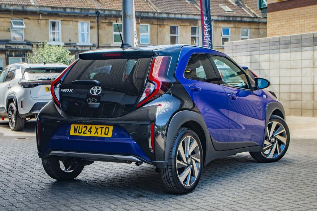 Toyota Aygo X 1.0 Vvt-i Exclusive X-shift Euro 6 Ss WU24XTO Blue #2