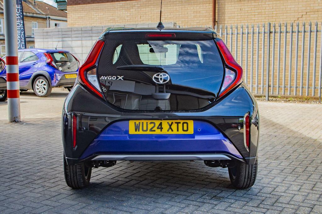 Toyota Aygo X 1.0 Vvt-i Exclusive X-shift Euro 6 Ss WU24XTO Blue #4