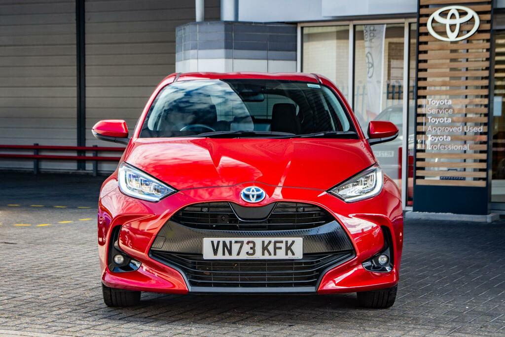 Toyota Yaris 1.5 Vvt-h Design E-cvt Euro 6 Ss VN73KFK Red #5