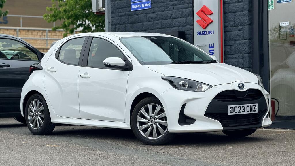 Toyota Yaris 1.5 Vvt-h Icon Hatchback Hybrid E-cvt E DC23CWZ White