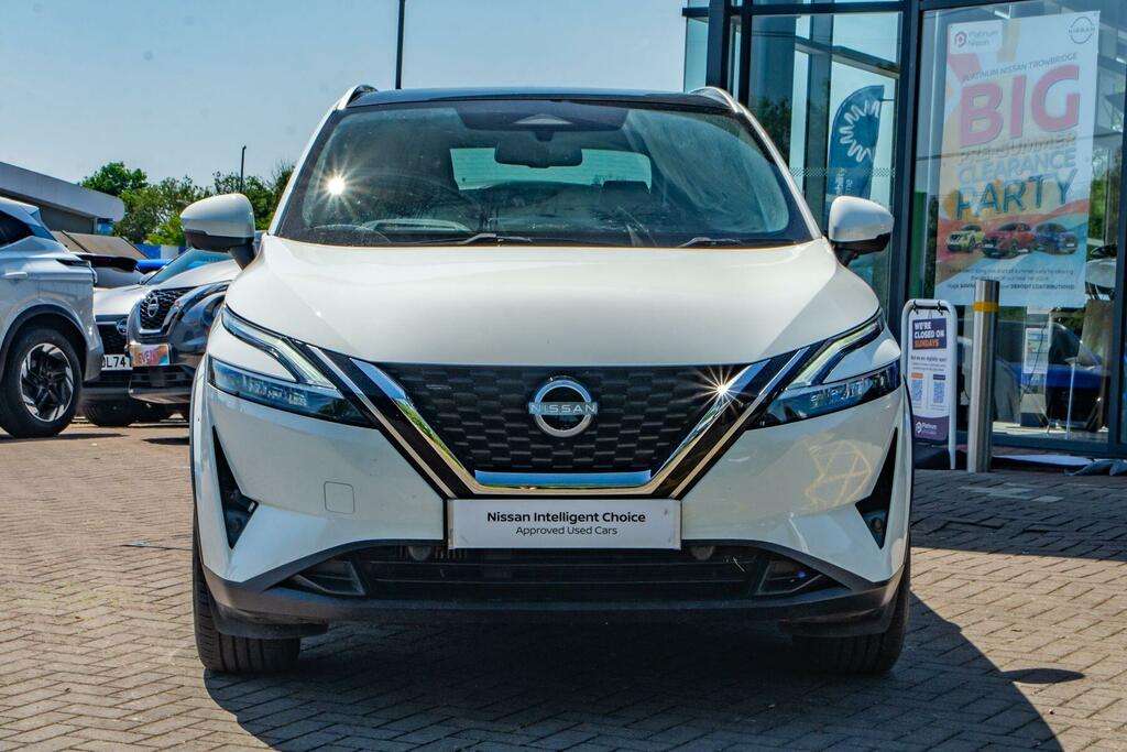 Nissan Qashqai 1.3 Dig-t Mhev Tekna Euro 6 Ss DN23WRE White #2