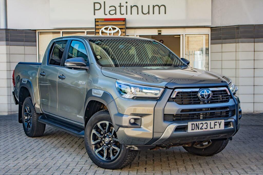 Toyota HILUX 2.8 D-4d Invincible X 4Wd Euro 6 Ss Brown