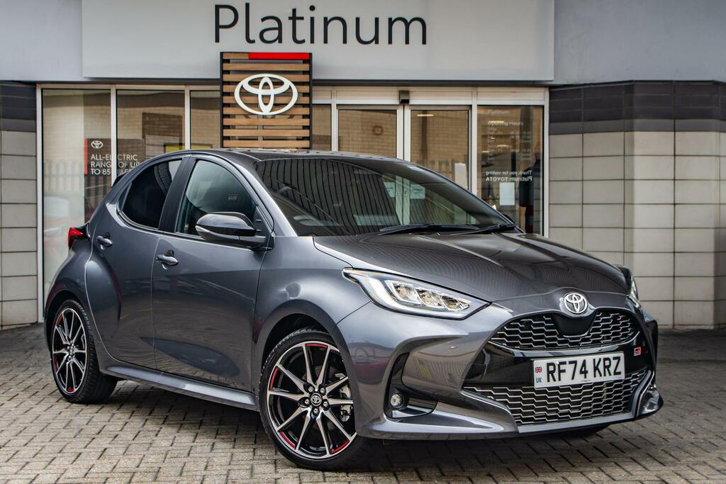 Toyota Yaris 1.5 Vvt-h Gr Sport E-cvt Euro 6 Ss Grey