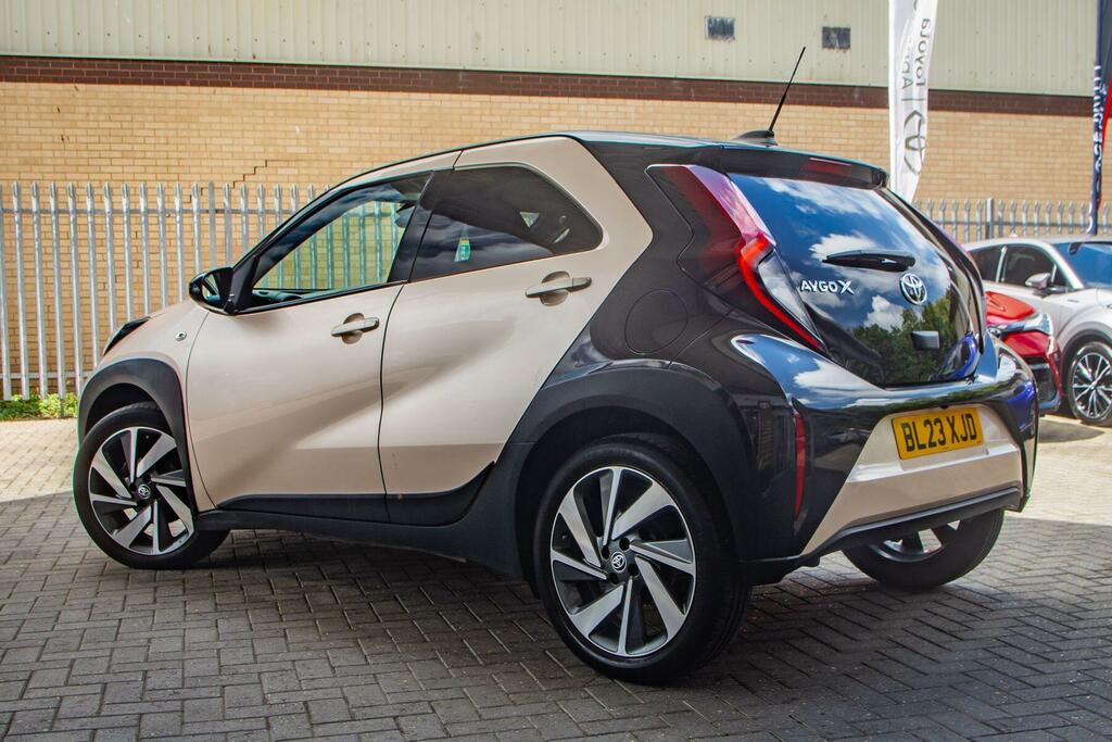 Toyota Aygo X 1.0 Vvt-i Edge Euro 6 Ss Beige #4