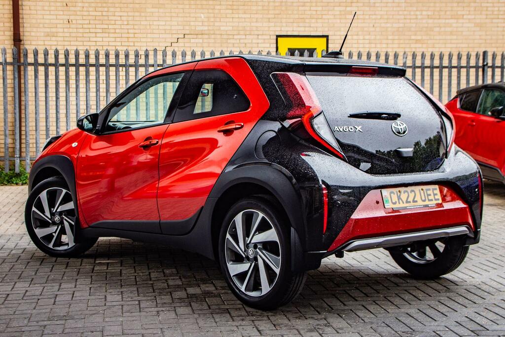 Toyota Aygo X 1.0 Vvt-i Edge Green #17