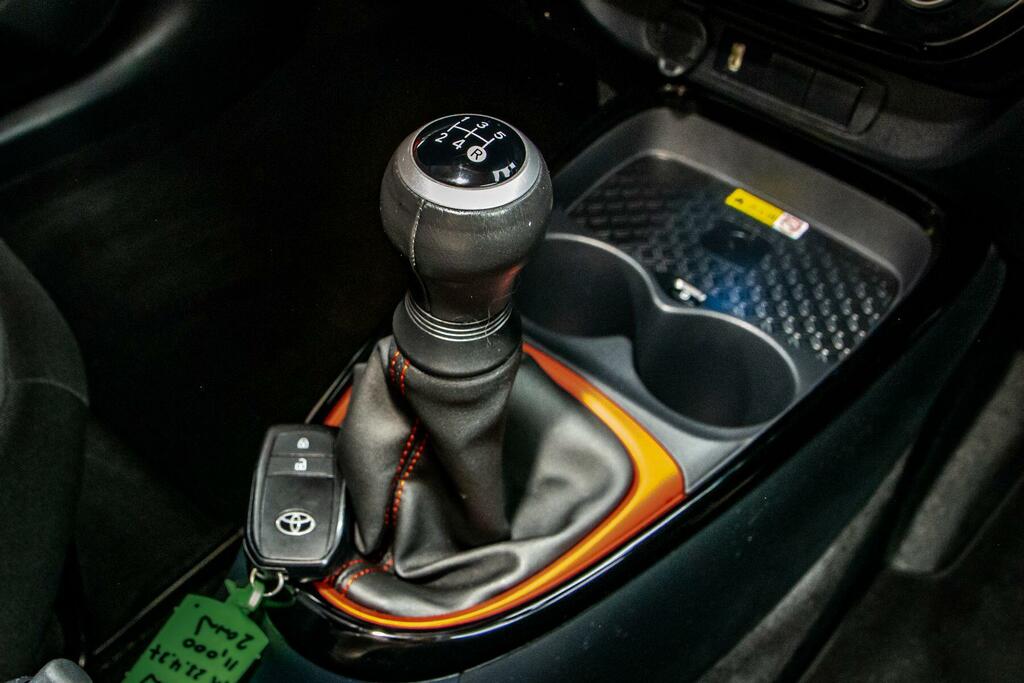 Toyota Aygo X 1.0 Vvt-i Edge Green #10