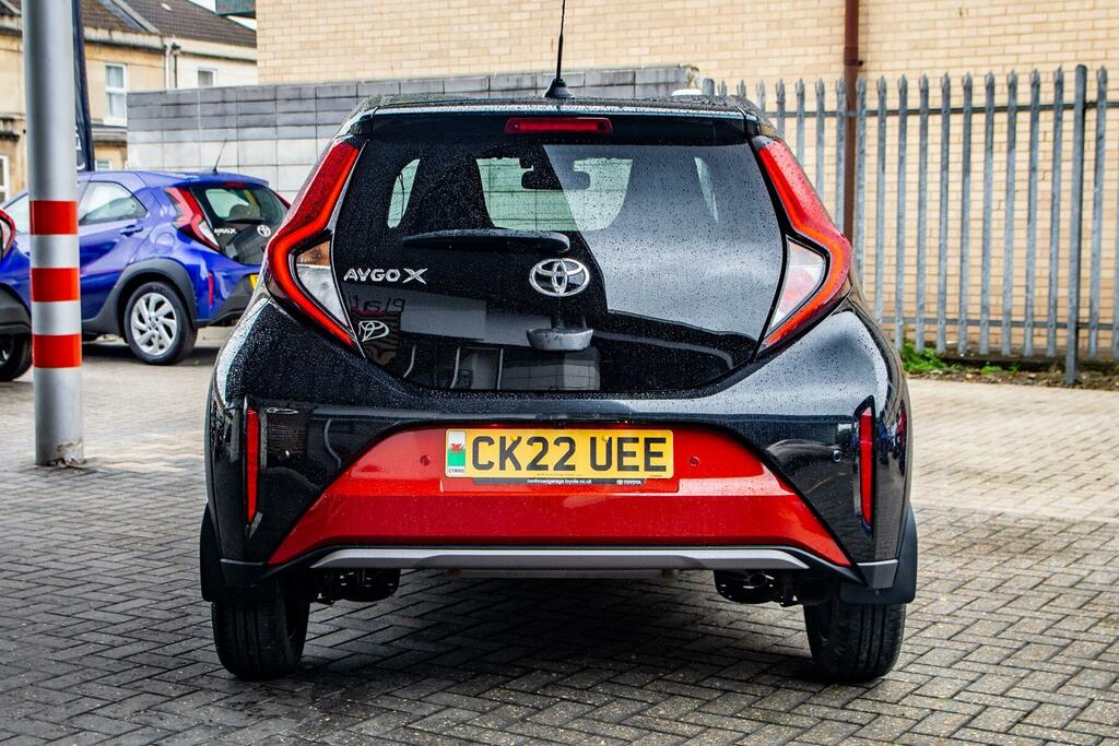 Toyota Aygo X 1.0 Vvt-i Exclusive Euro 6 Ss Red #3