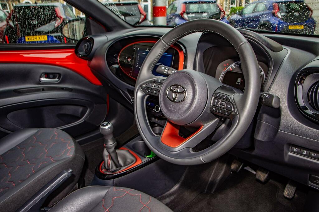 Toyota Aygo X 1.0 Vvt-i Edge Green #16