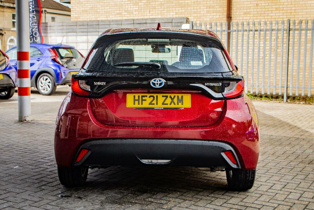 Toyota Yaris 1.5 Vvt-h Icon E-cvt Euro 6 Ss Red #2