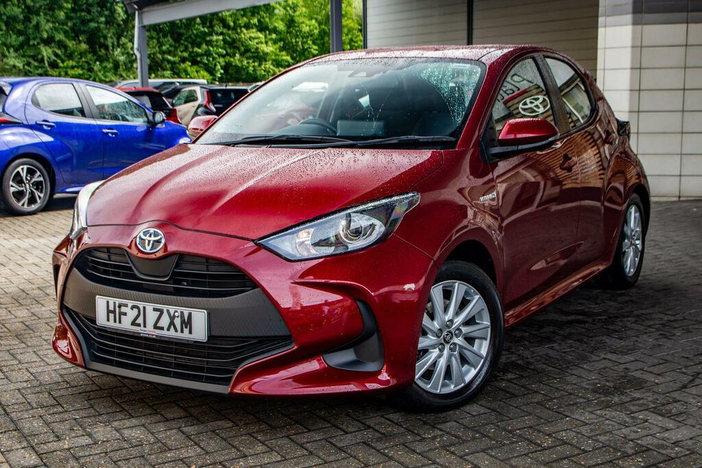 Toyota Yaris 1.5 Vvt-h Icon E-cvt Euro 6 Ss Red #5