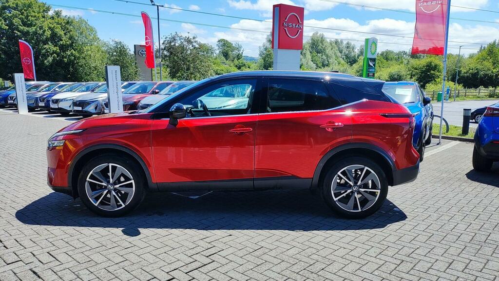 Nissan Qashqai 1.3 Dig-t Mhev Tekna Euro 6 Ss WR22CWK Red #4