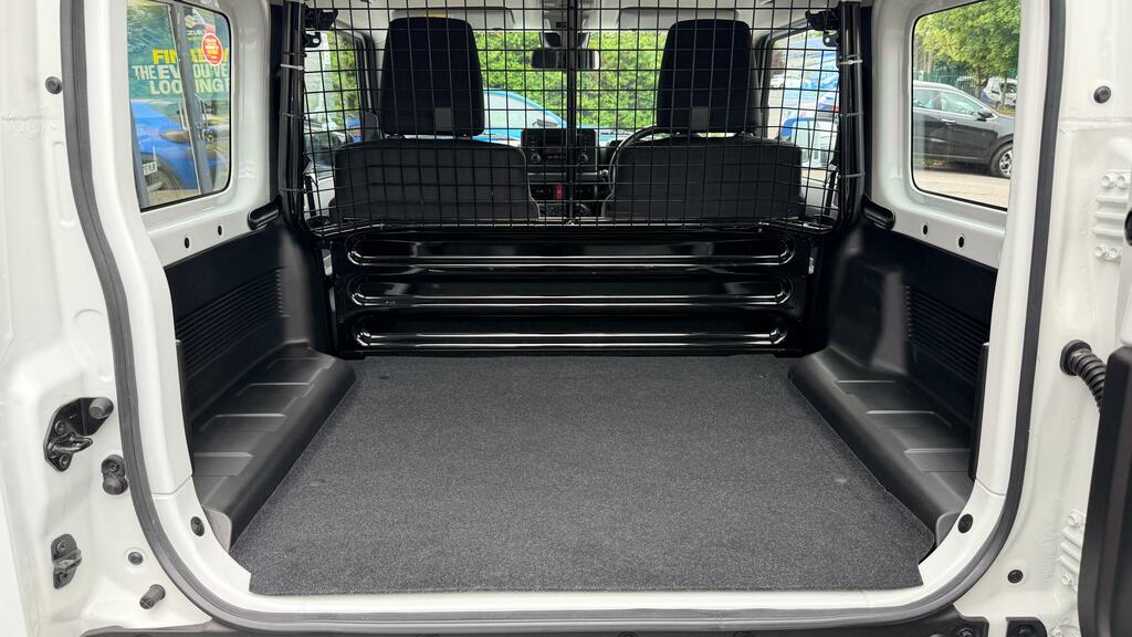 Suzuki Jimny 1.5 Lcv Allgrip Euro 6 101 Ps WN24CYZ White #6