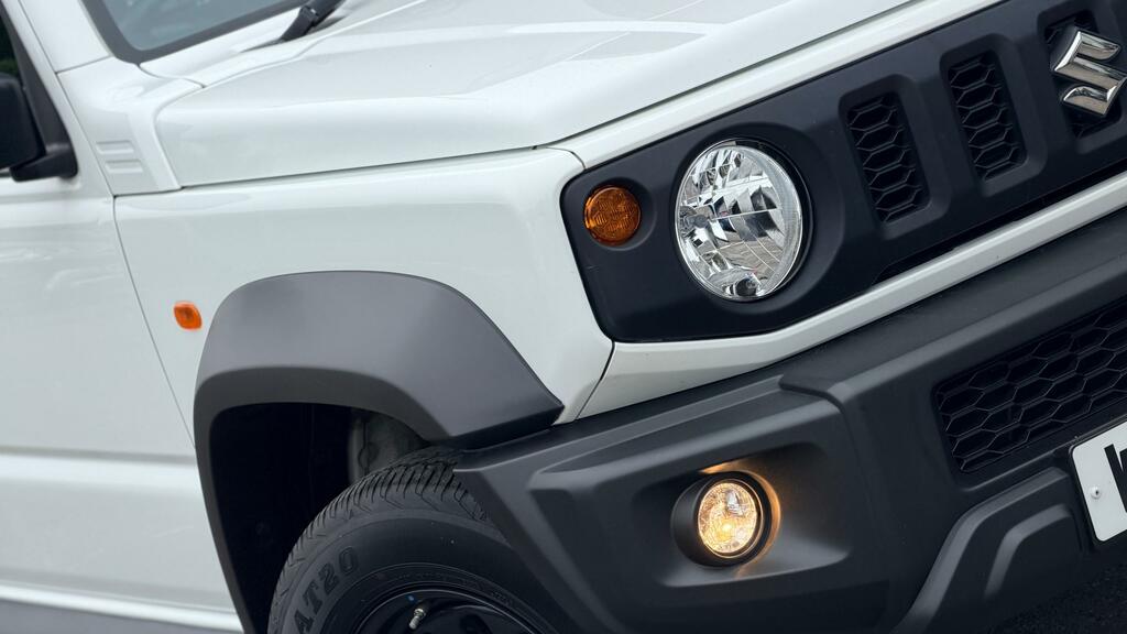 Suzuki Jimny 1.5 Lcv Allgrip Euro 6 101 Ps WN24CYZ White #2