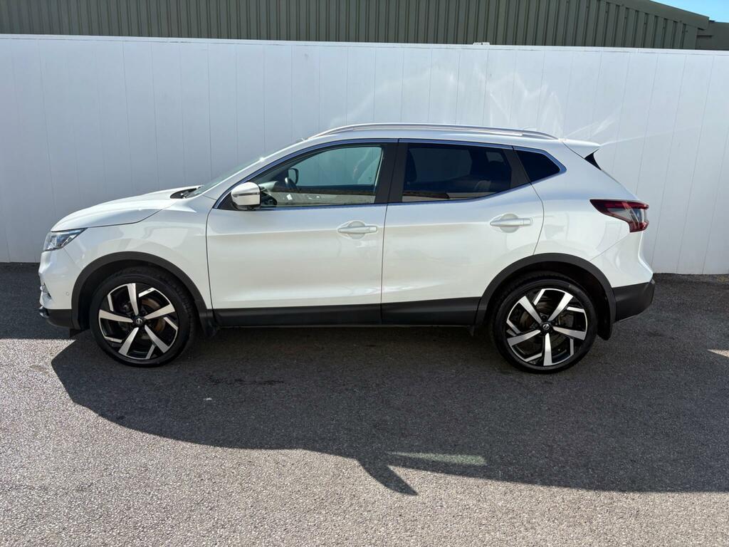 Nissan Qashqai 1.3 Dig-t Tekna Dct Euro 6 Ss WN70YMR White #5