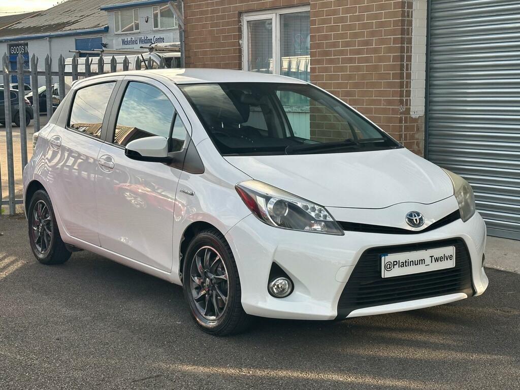 Toyota Yaris 1.5 Vvt-h Trend Cvt Euro 5 White
