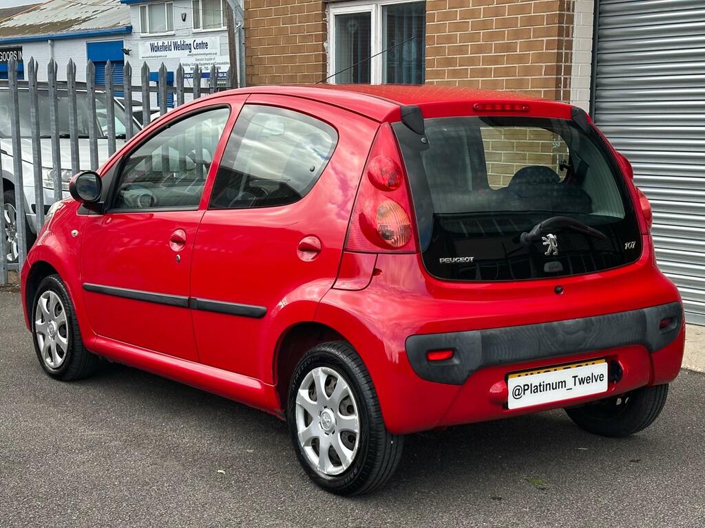 Peugeot 107 1.0 12V Urban 2 Tronic Euro 5 Red #3