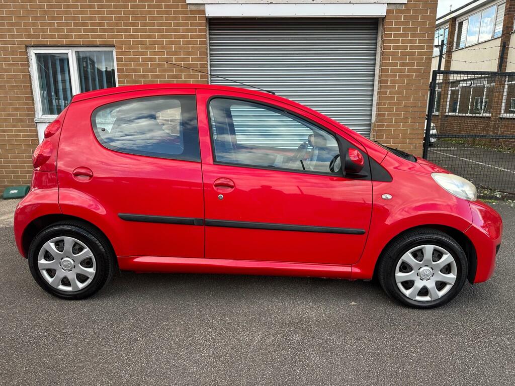 Peugeot 107 1.0 12V Urban 2 Tronic Euro 5 Red #5