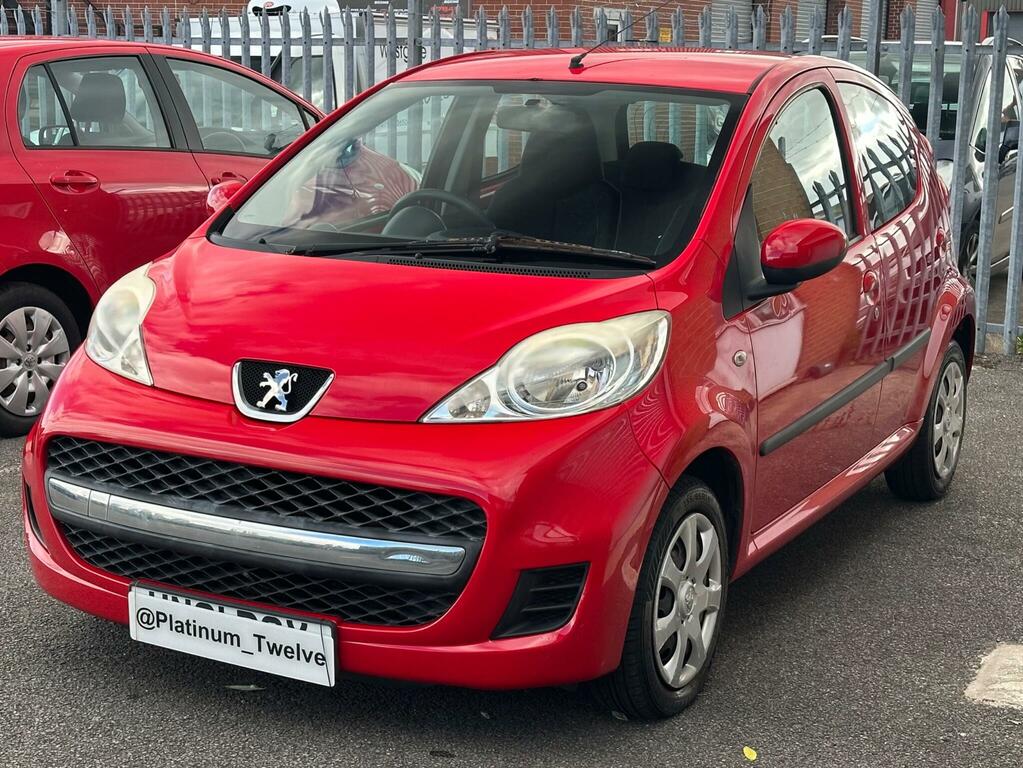 Peugeot 107 1.0 12V Urban 2 Tronic Euro 5 Red #4