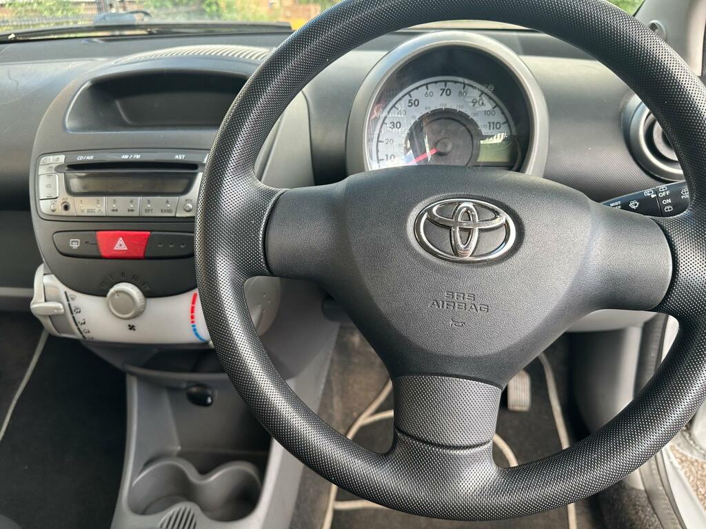 Toyota Aygo Hatchback Blue #12